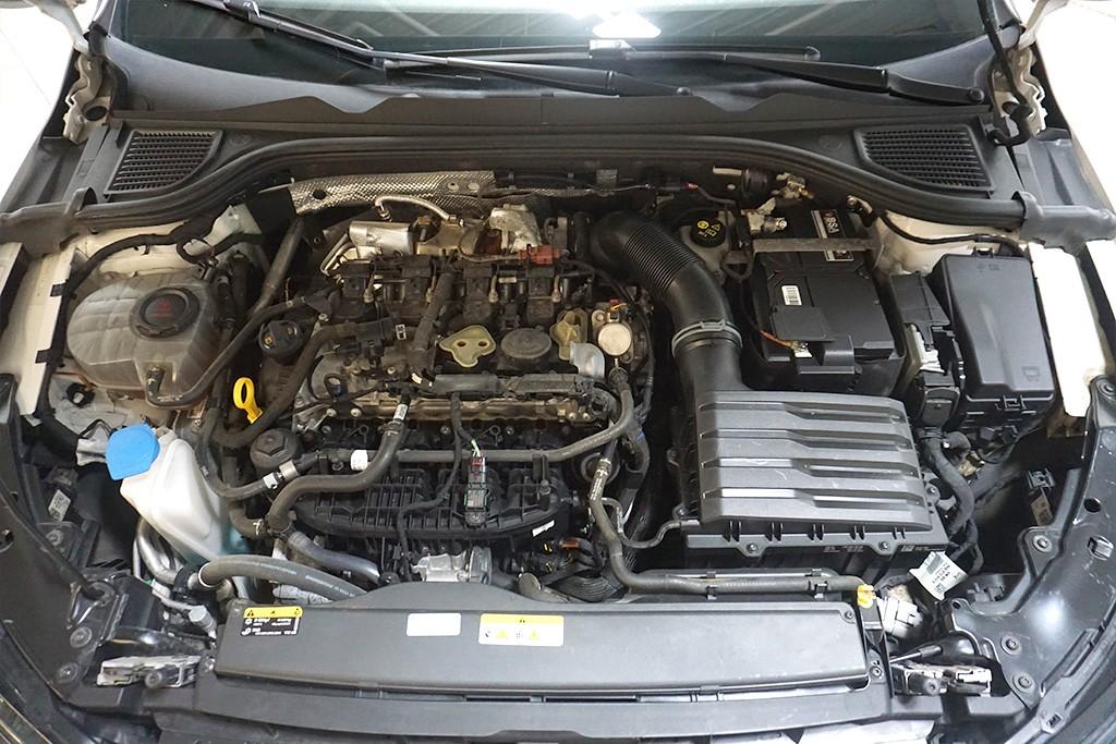 Volkswagen Golf 8 2.0TSI DSG R 4M Virtual Pano Navi, миниатюра 15