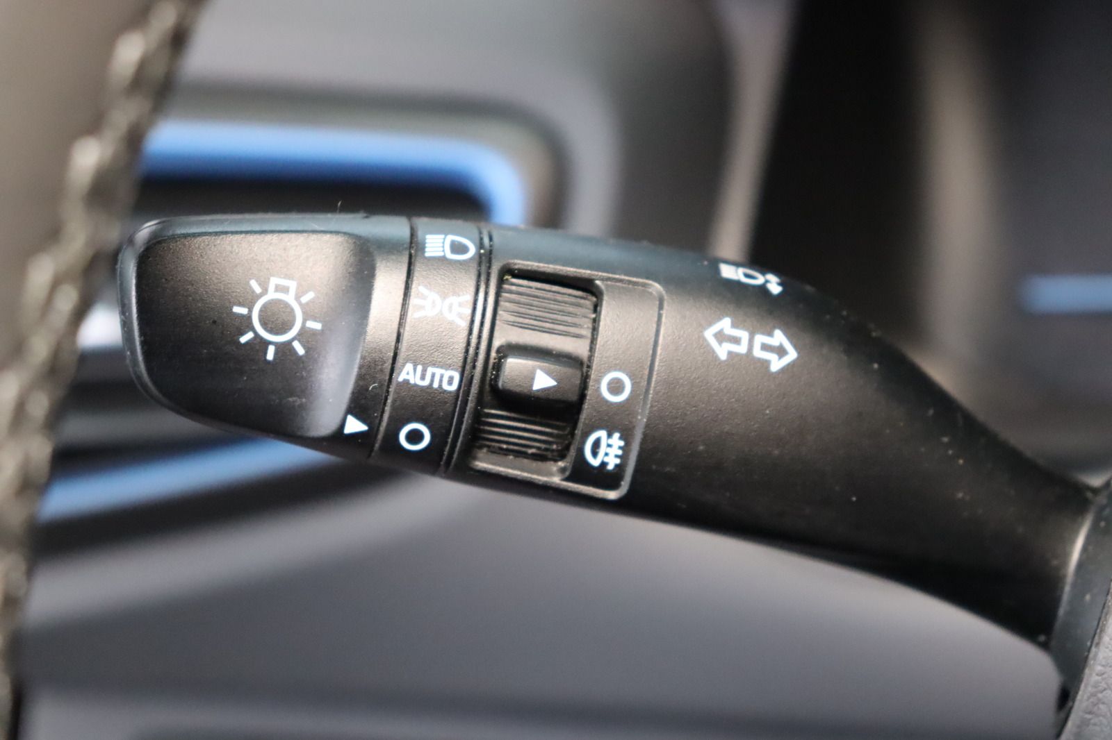 Fahrzeugabbildung Hyundai IONIQ 1.6i GDi HEV Hybrid Style