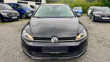 Volkswagen Golf - 2