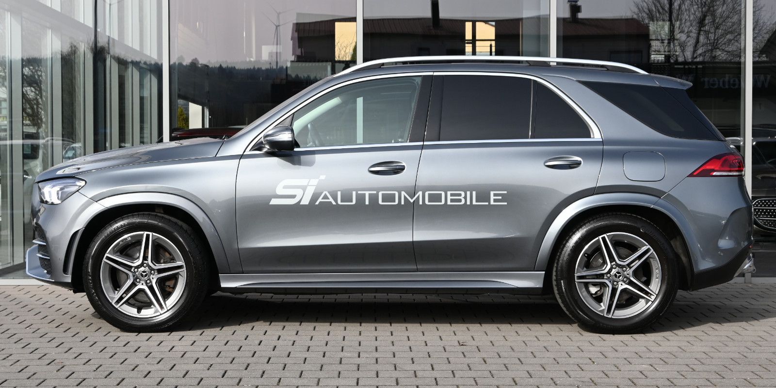 Fahrzeugabbildung Mercedes-Benz GLE 350 e 4M AMG °ACC°AHK°AIRMATIC°360°4-ZONEN