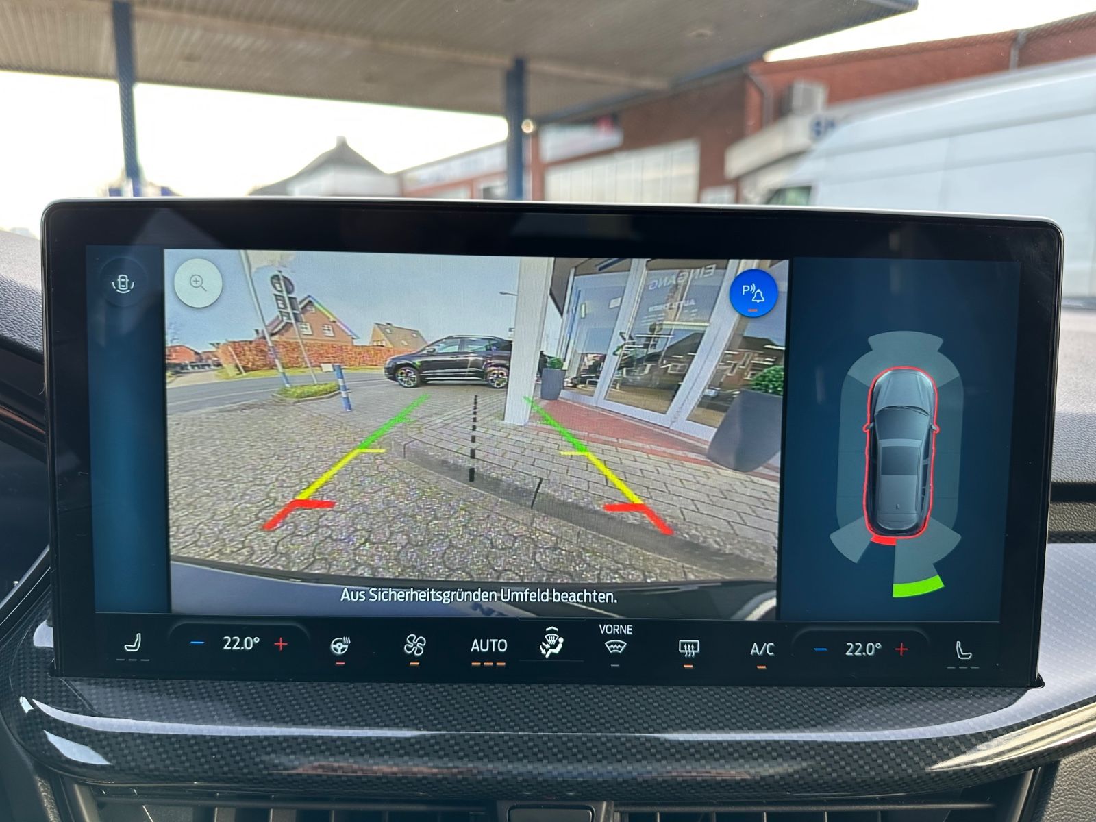 Fahrzeugabbildung Ford Focus Turnier 1.0 ST-Line X Pano/ACC/Matrix/Navi