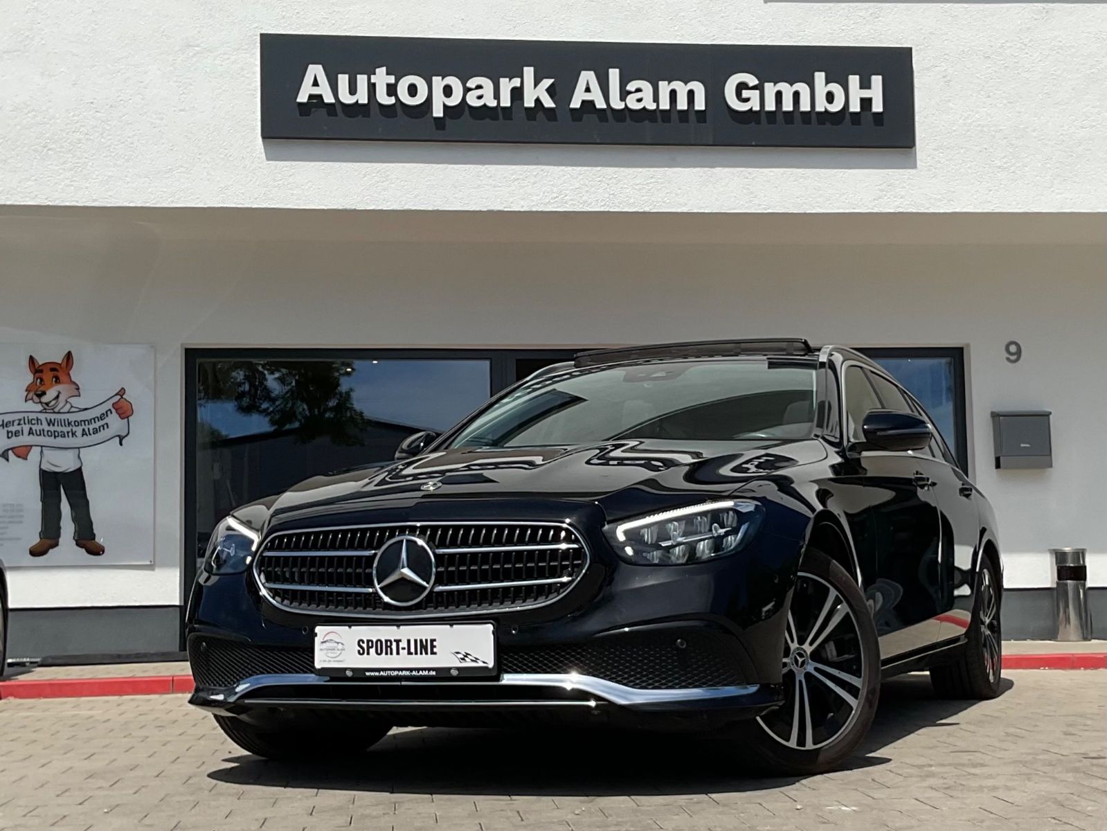 MERCEDES-BENZ E 400d 4Matic CarPlay Navi Park Pano RFK ViCo