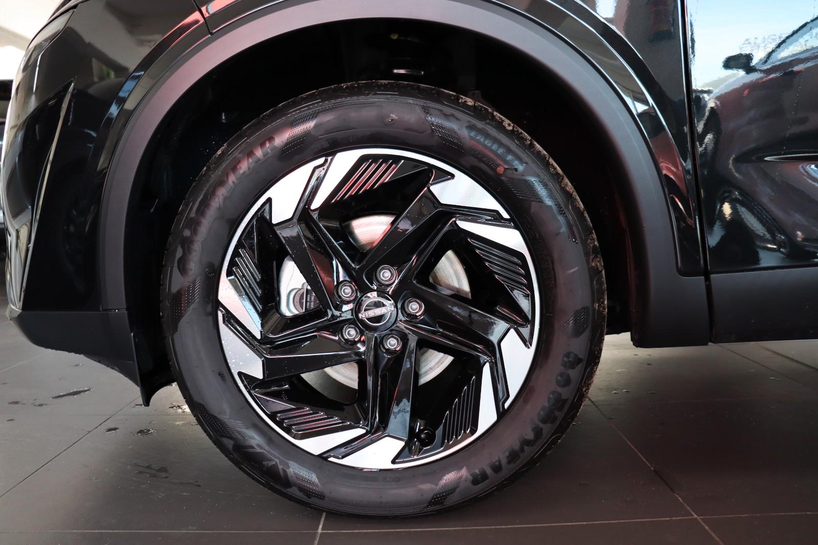 Nissan Qashqai 1.3 AT N-Connecta Navi,Pano,eHeck SOFORT, миниатюра 17
