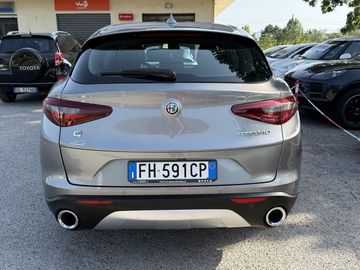 Alfa-Romeo Stelvio - 5