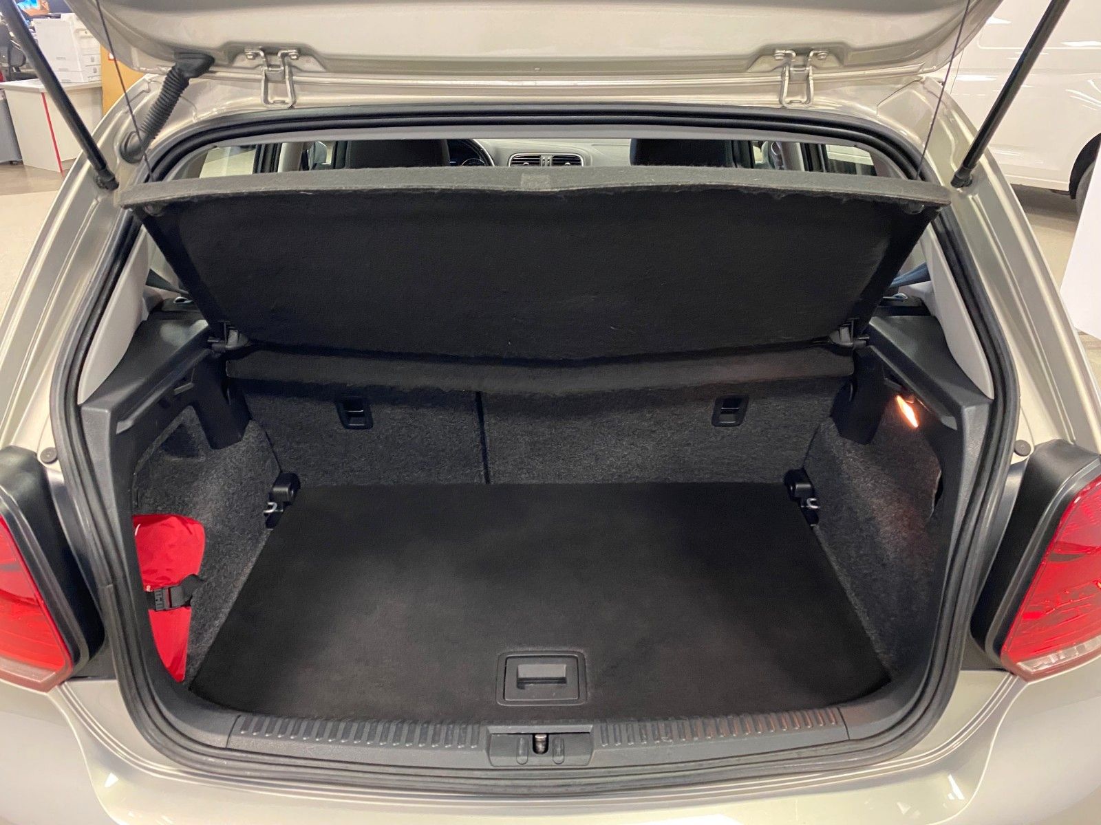 Fahrzeugabbildung Volkswagen Polo 1.2 TSI CrossPolo 1.Hand+17"Alu+CHECKHEFT++