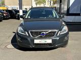 Volvo XC60 Momentum AWD D5 Leder/ Navi/ Xenon/ Keyless - gebrauchte Volvo XC60 aus dem Jahr 2008