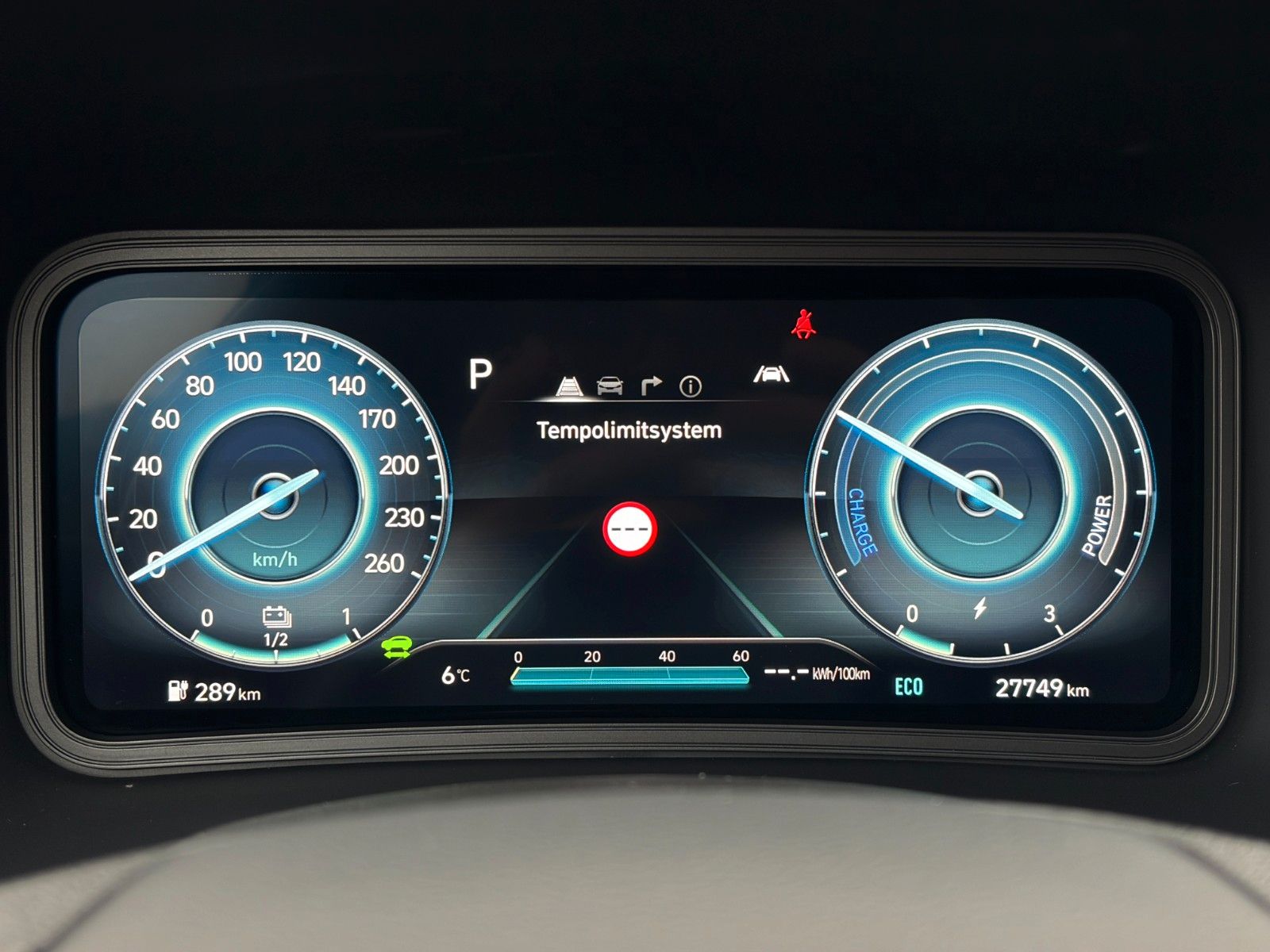 Fahrzeugabbildung Hyundai KONA E Trend ACC LKAS NAV CAM PDC KRELL CarPlay