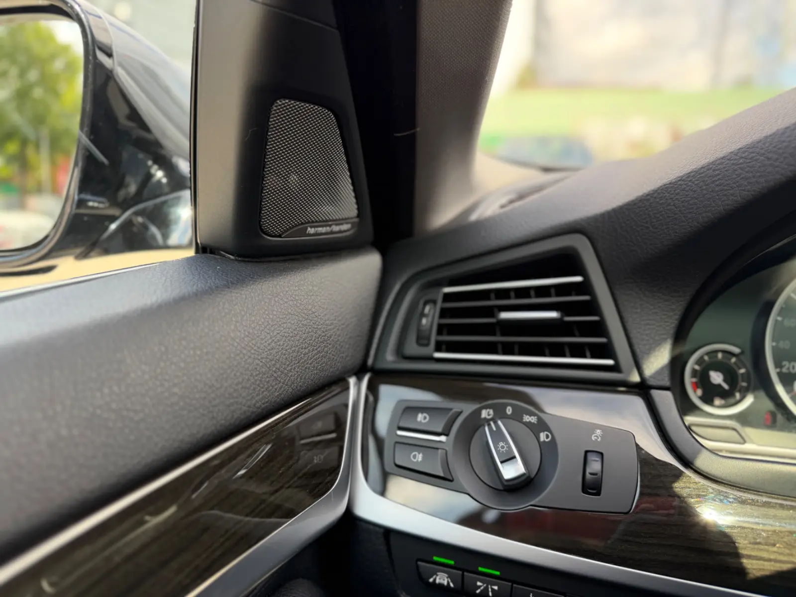 BMW 530 xDrive* H&K*HUD*PANO*LEDER*ACC*AHK*XENON*LED