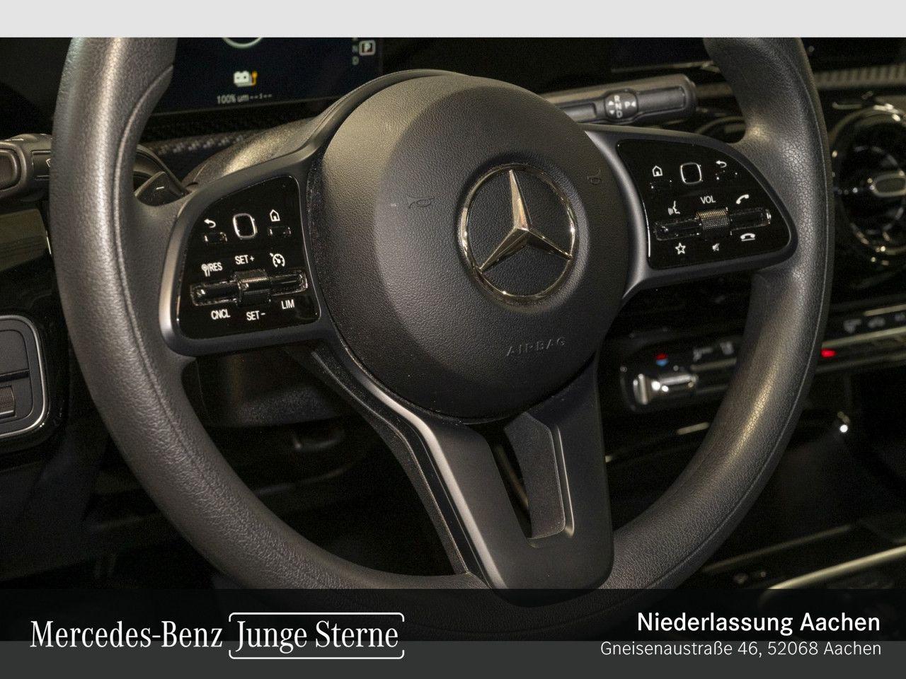 Mercedes-Benz A 250 e Lim Pano/LED/Kam/CarePlay/Navi+/DAB/PTS
