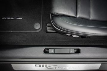 Porsche 992 Carrera*LED*PANO*Park-360*Approved*Sport-AGA
