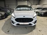 Ford S-MAX ST-Line 7Sitzer Navi LED Pano STHZ AHK ACC - Ford S-Max mit Diesel-Antrieb: Kleinbus