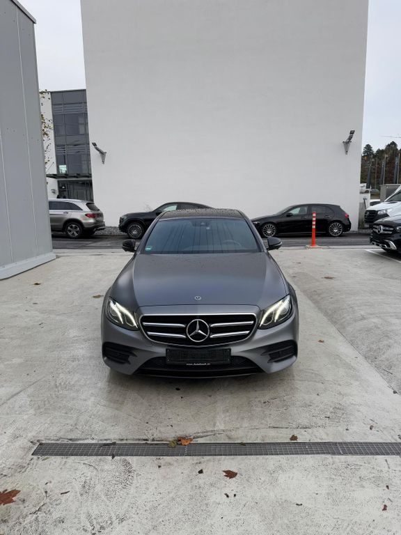 Image of Mercedes-Benz E 400