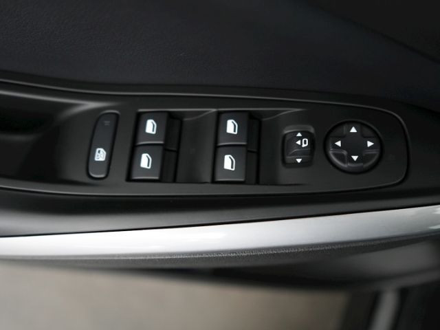 Grandland GSe PHEV 4X4 AT+ANHÄNGERKUPPLUNG+NAVI+