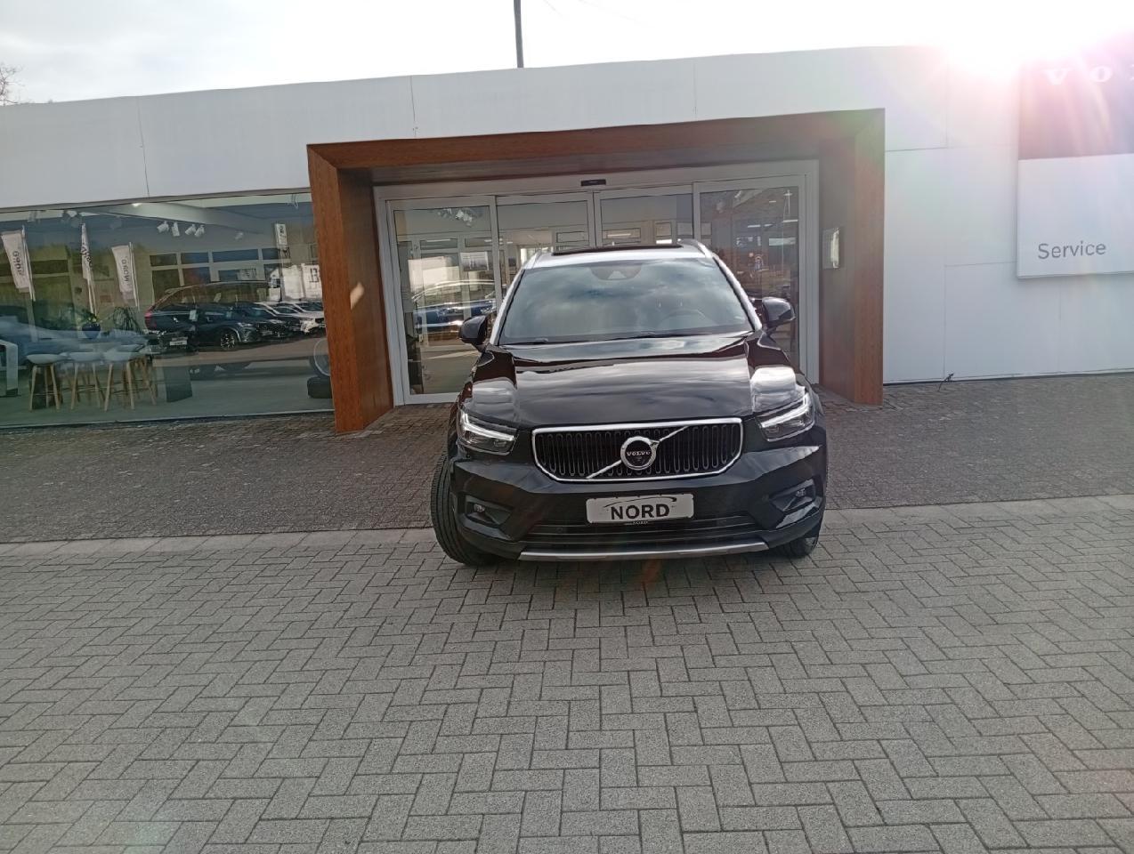 Volvo XC40 D4 Gear. Momentum AWD/Leder/Pano/ACC/BLIS