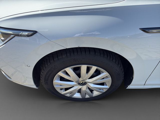 Golf VIII Variant 2.0TDI DSG Style AHK ACC LED