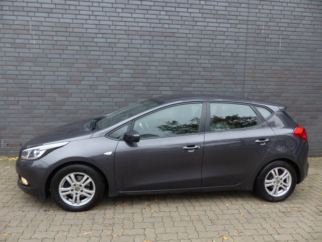 Kia cee'd / Ceed 1.4 CRDi  Klima/Bluetooth/2.Hd/PDC