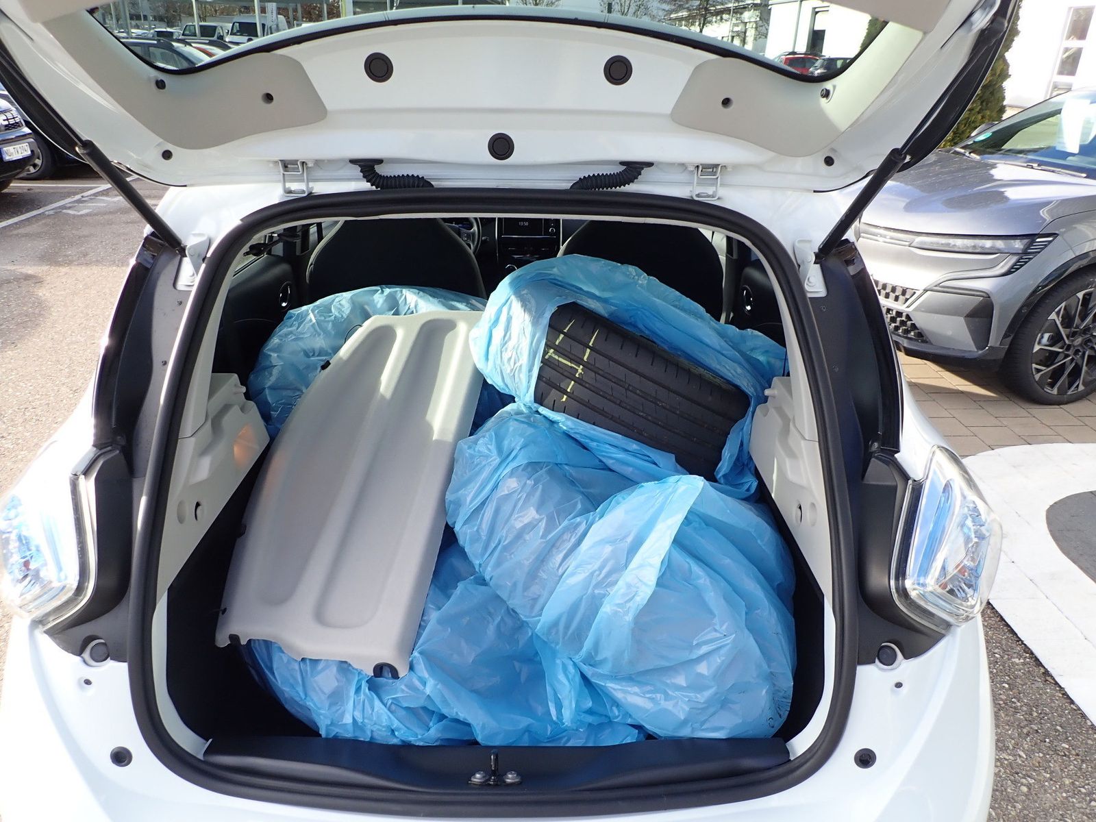 Fahrzeugabbildung Renault ZOE Z.E. 40 LIFE/SHZ/BOSE/