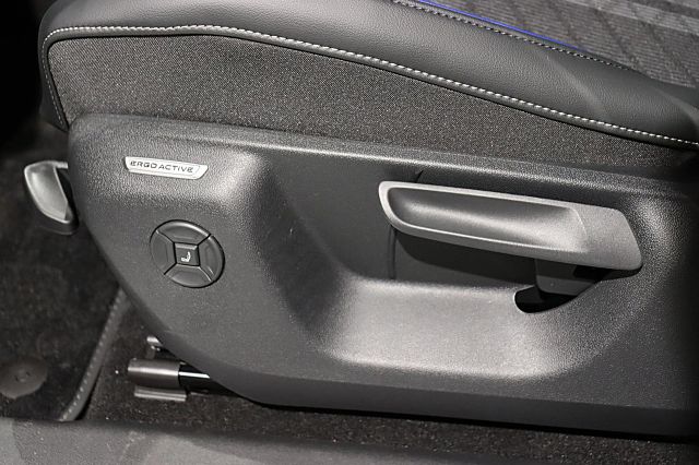 Tayron R-Line 2.0l TDI 193PS DSG Standh. AHK IQ