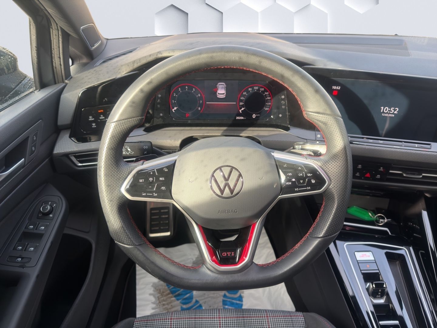 Golf VIII 2.0 TSI DSG 180kW AHZV LED HuD Sitzhei