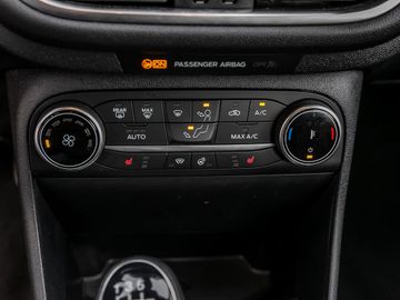 Ford Fiesta Mild-Hybrid Titanium Touchscreen DAB