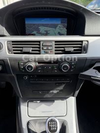 BMW 320 - 11