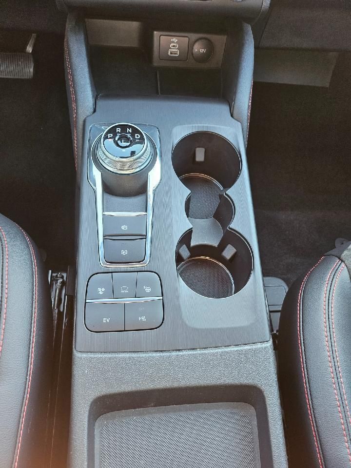 Fahrzeugabbildung Ford Kuga Plug-In Hybrid ST-Line X