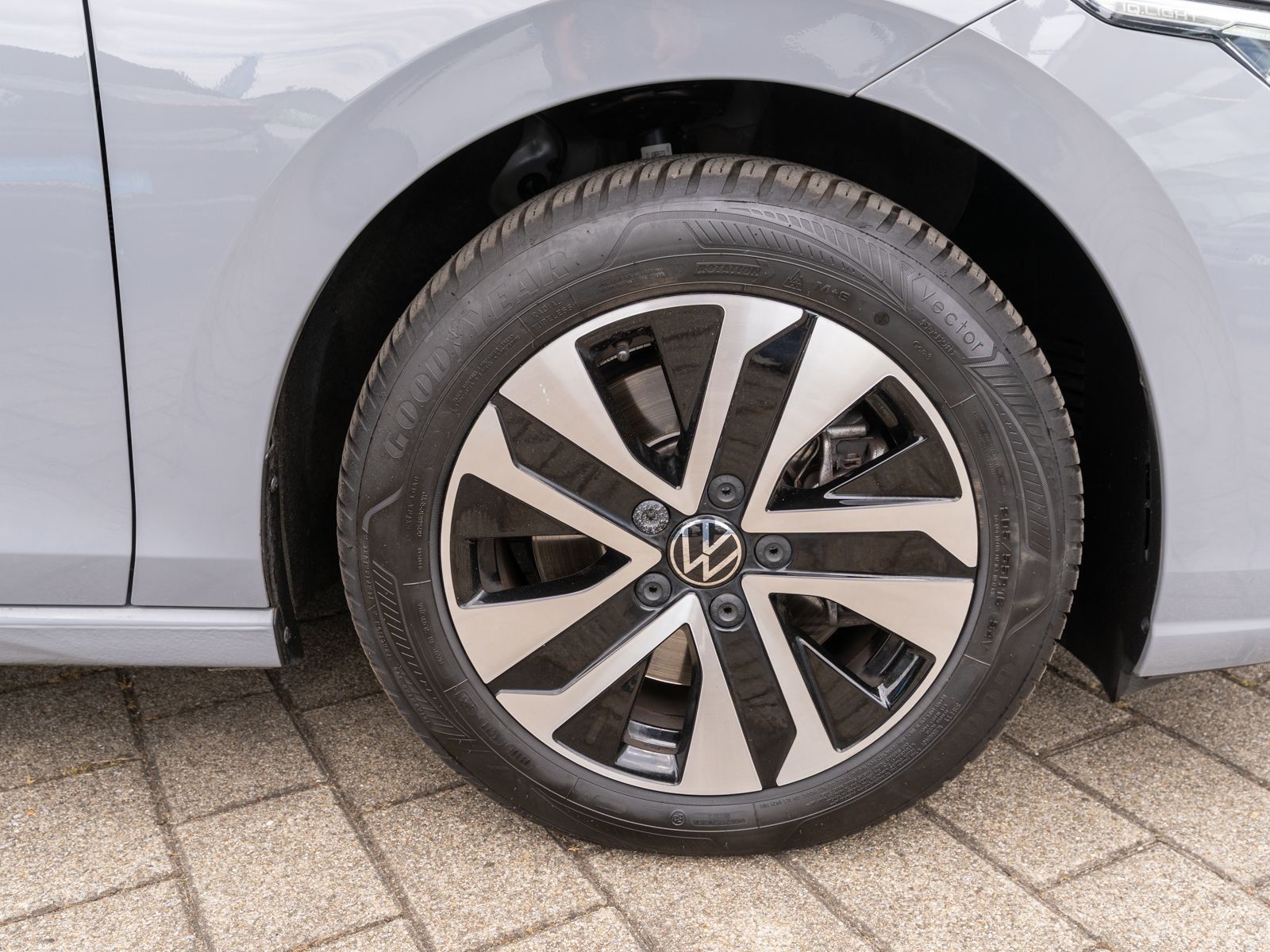 Volkswagen Golf - Bild 10