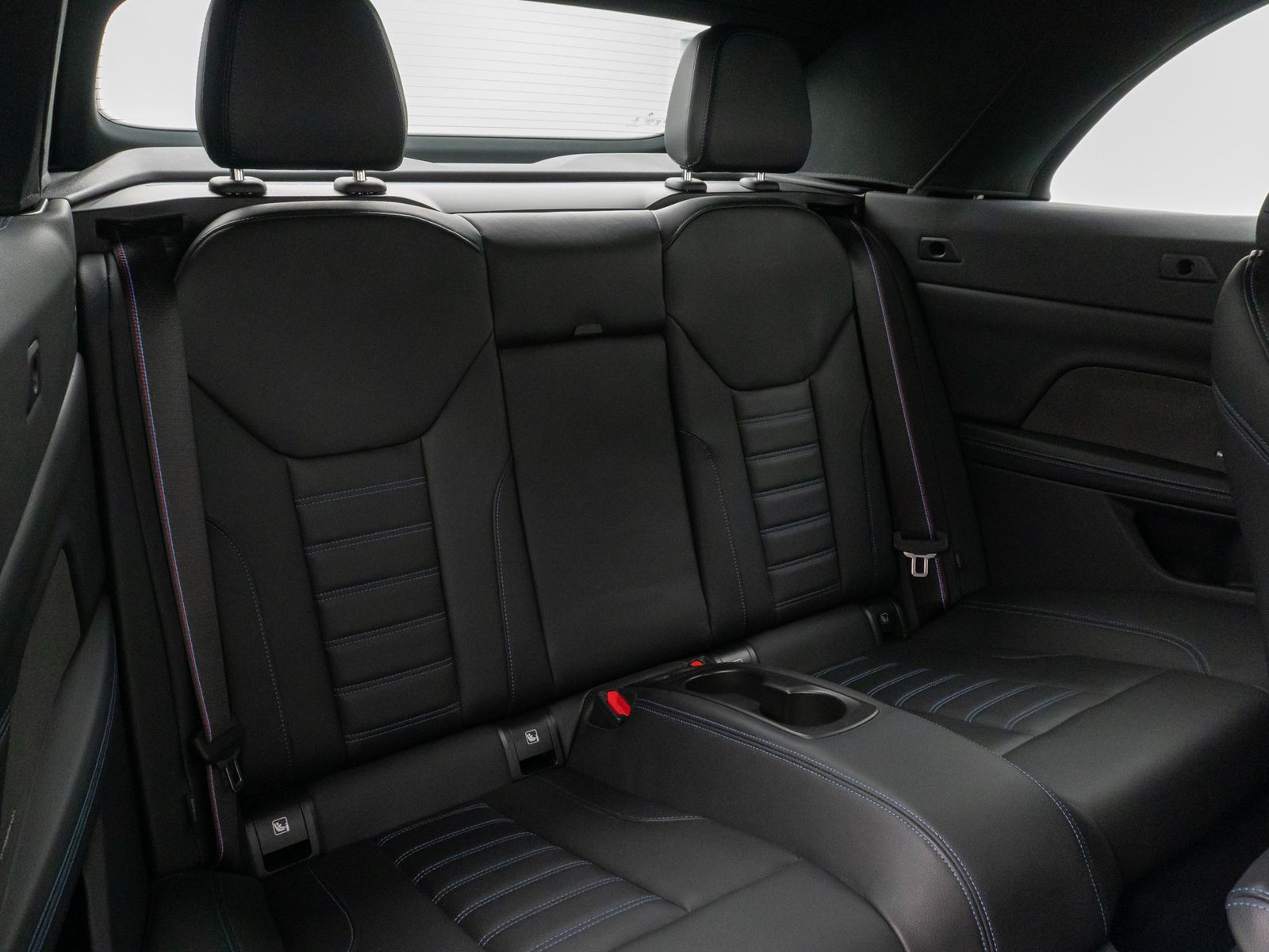 Fahrzeugabbildung BMW M440i xD Laser Kamera HUD DAB H/K Komfort 19Zoll