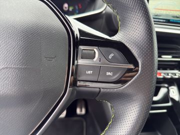 Peugeot 208 e GT Pack 136 50 kWh Navi+RFK+PDC+LED+Carpla
