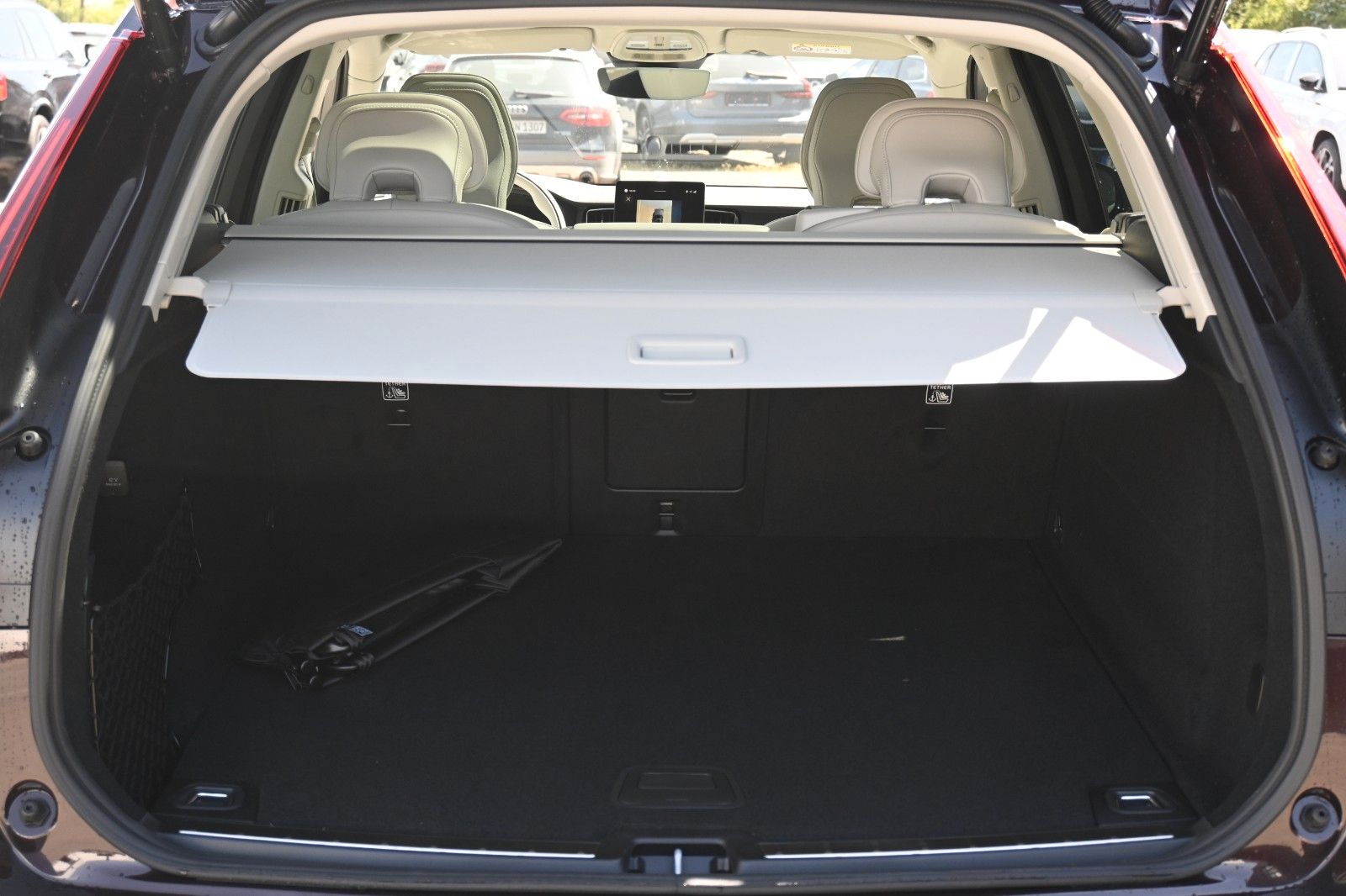 Fahrzeugabbildung Volvo XC60 B5 B AWD Plus Dark*FSHZG*PANO*360°*ACC