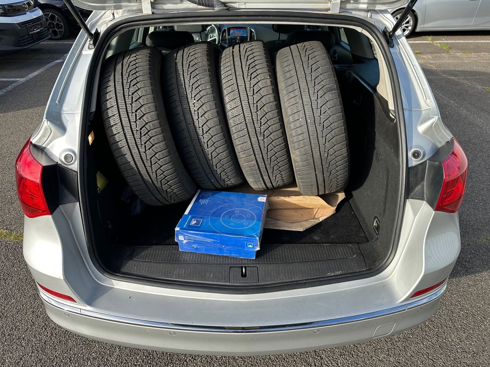 Fahrzeugabbildung Opel Astra J Sports Tourer 1.6 CDTI NUR AN HÄNDLER