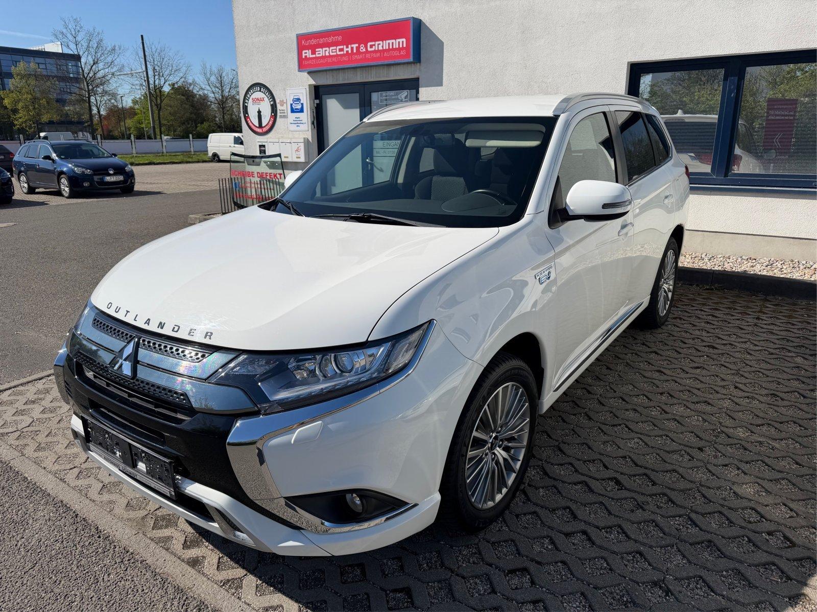 Mitsubishi Outlander 2.4 PHEV Basis 4WD