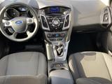 Ford Focus 1.6 TDCI Titanium*Sitzheizung* - mit Diesel-Antrieb: Beige, mit ABS, Kombi