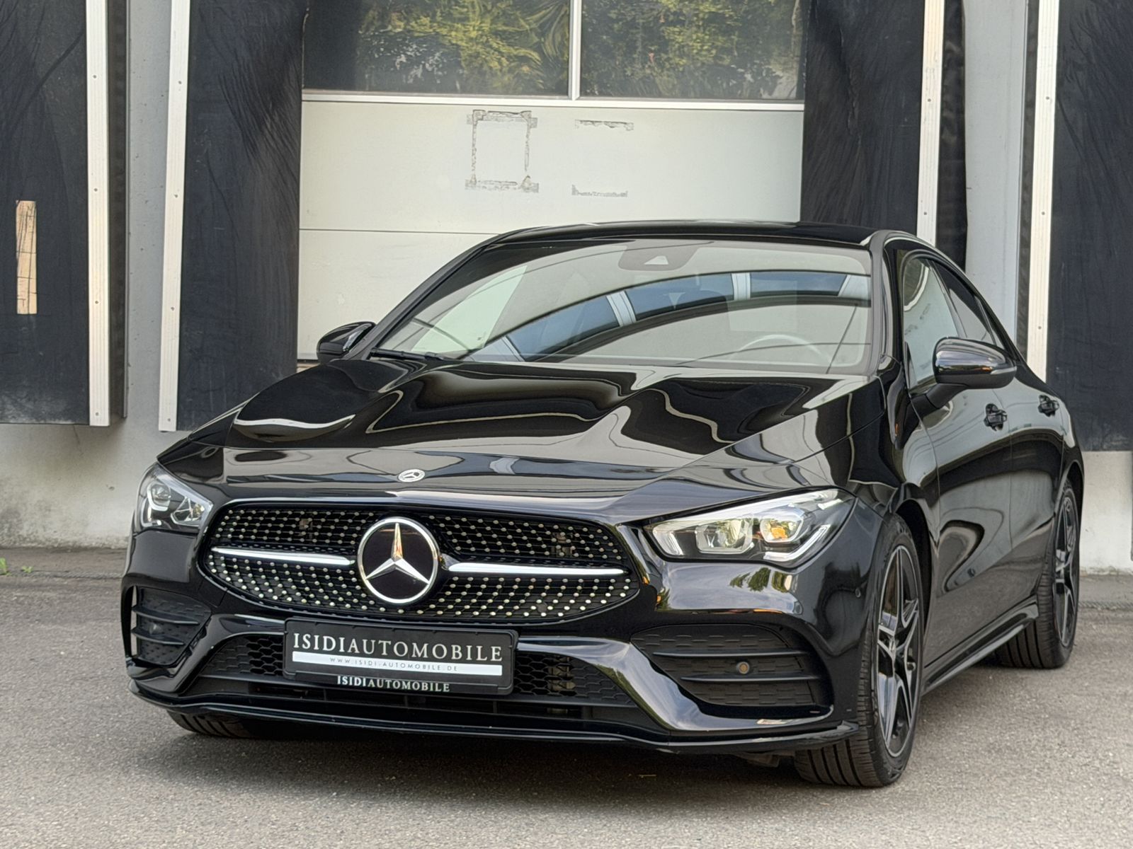 MERCEDES-BENZ CLA 220 D AMG LED Night MBUX Rü-Kamera Ambiente