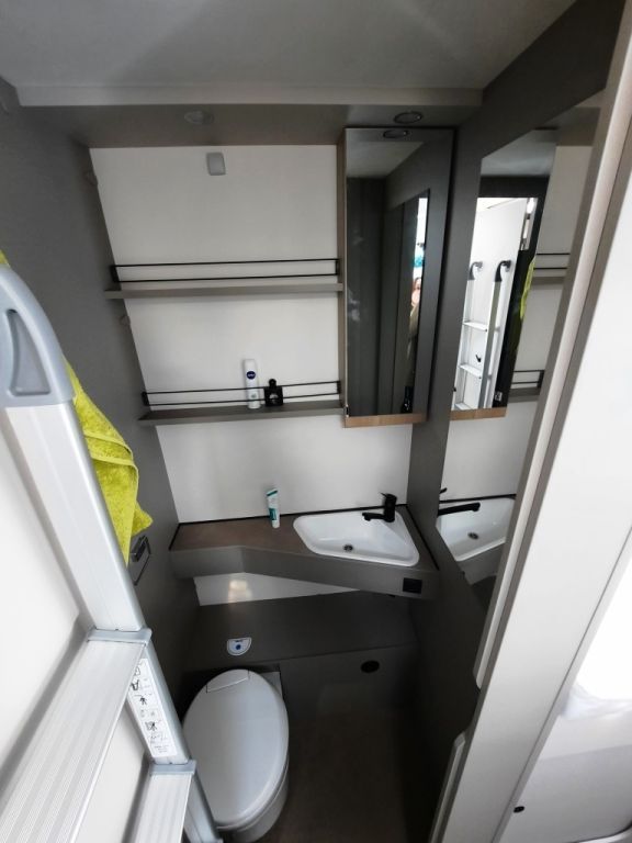 Fahrzeugabbildung LMC Tracer 730 EL Verfüg./Sparen Sie 10.661,- €