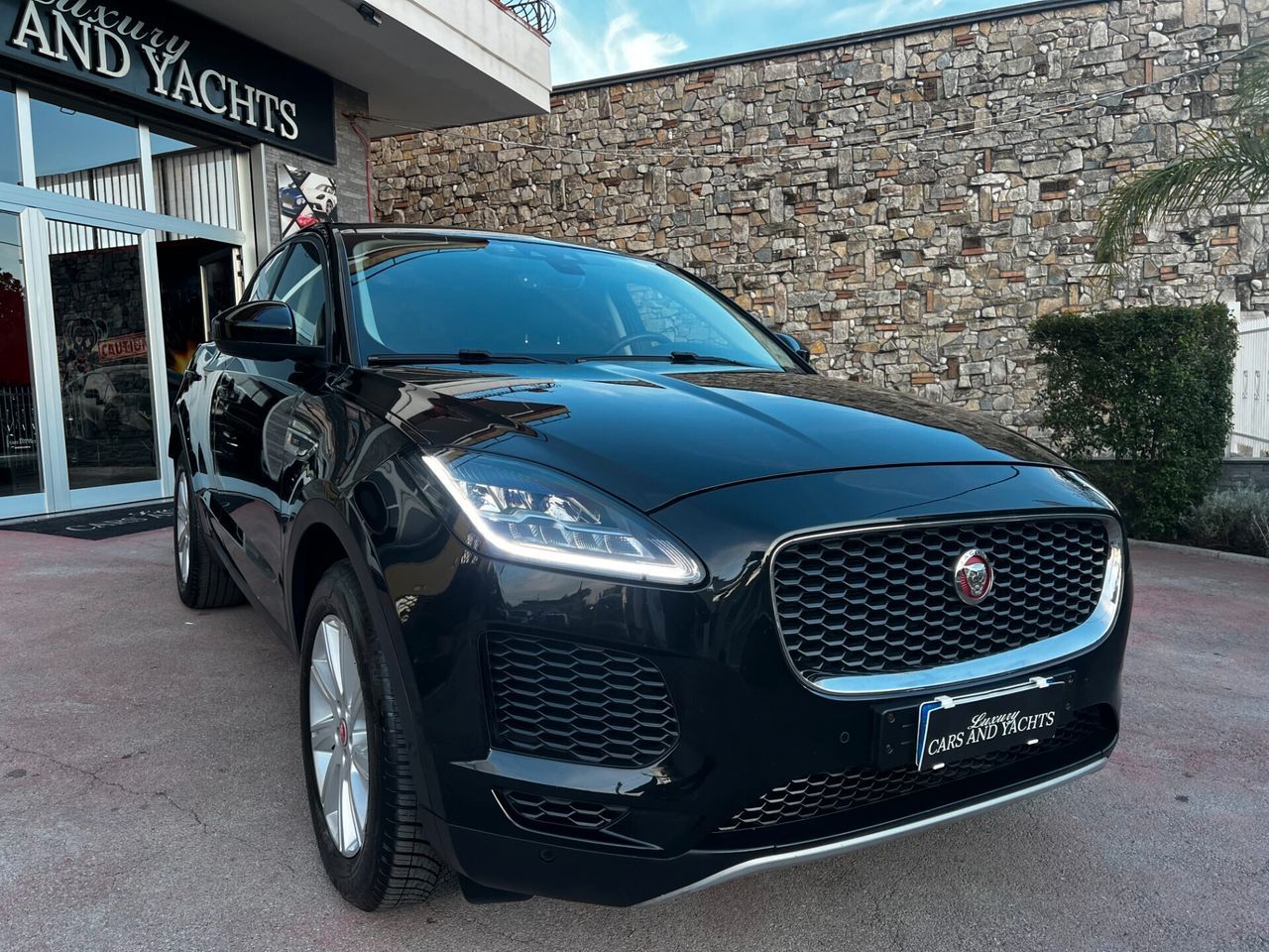 JAGUAR E-Pace