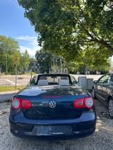 Volkswagen Eos 2.0 FSI Standard - Volkswagen Eos Standard mit Benzin-Antrieb