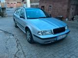 Skoda octavia 1,6 - Skoda Octavia aus 2000: Kombi