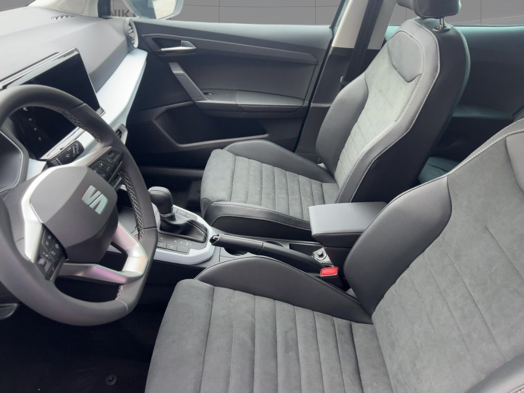 Fahrzeugabbildung SEAT Arona 1.0 TSI ROAD EDITION  NAVI SITZH.