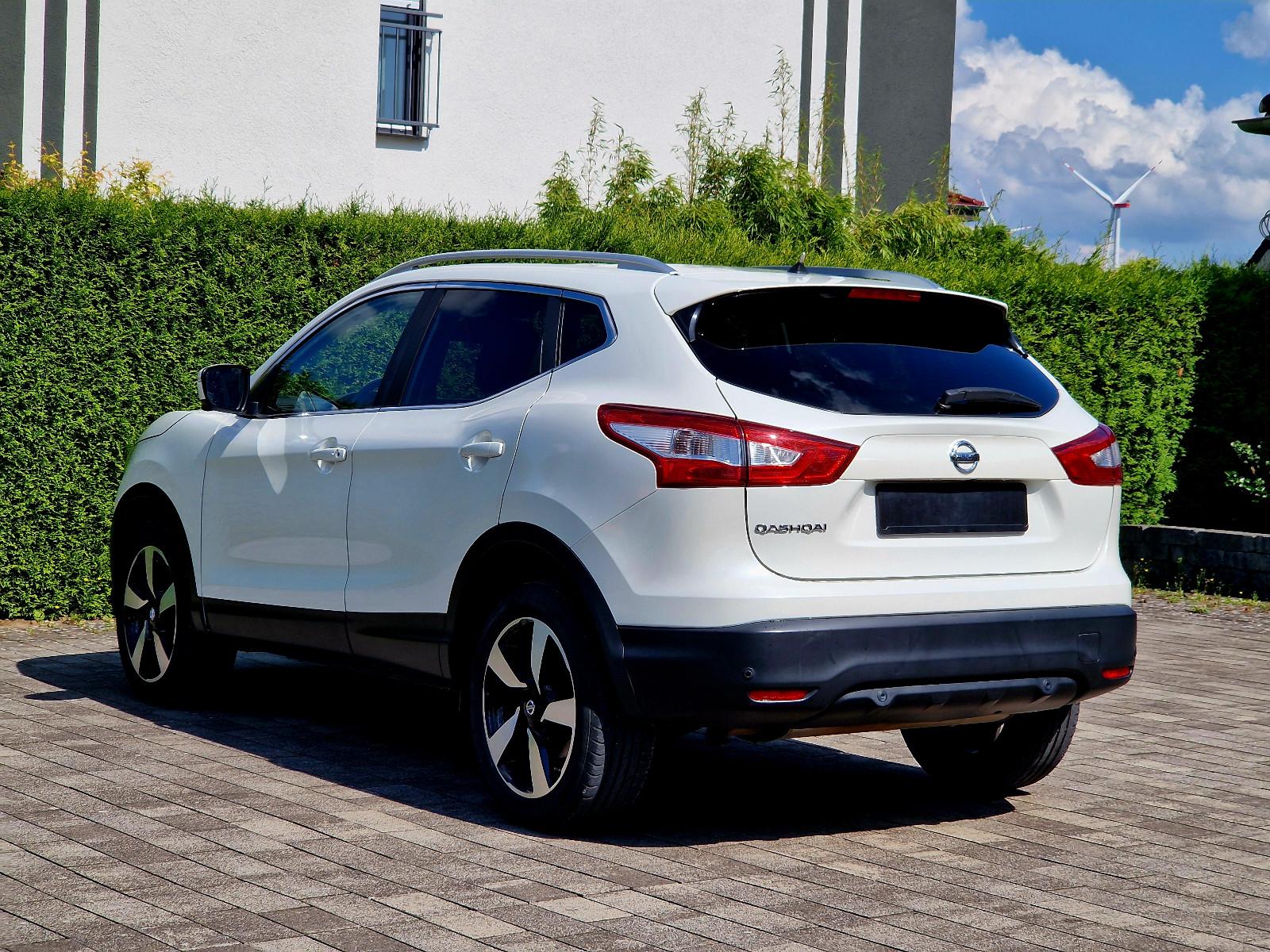 Nissan Qashqai N-Connecta (Automatik, Navi, Kamera)
