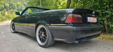 BMW 318 - 12