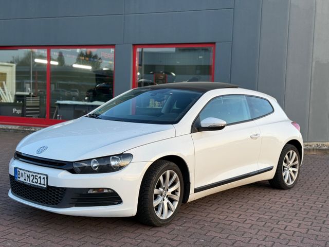 Volkswagen Scirocco 1.4 TSI 90 kW TÜV27+PanoramaGlasDach*
