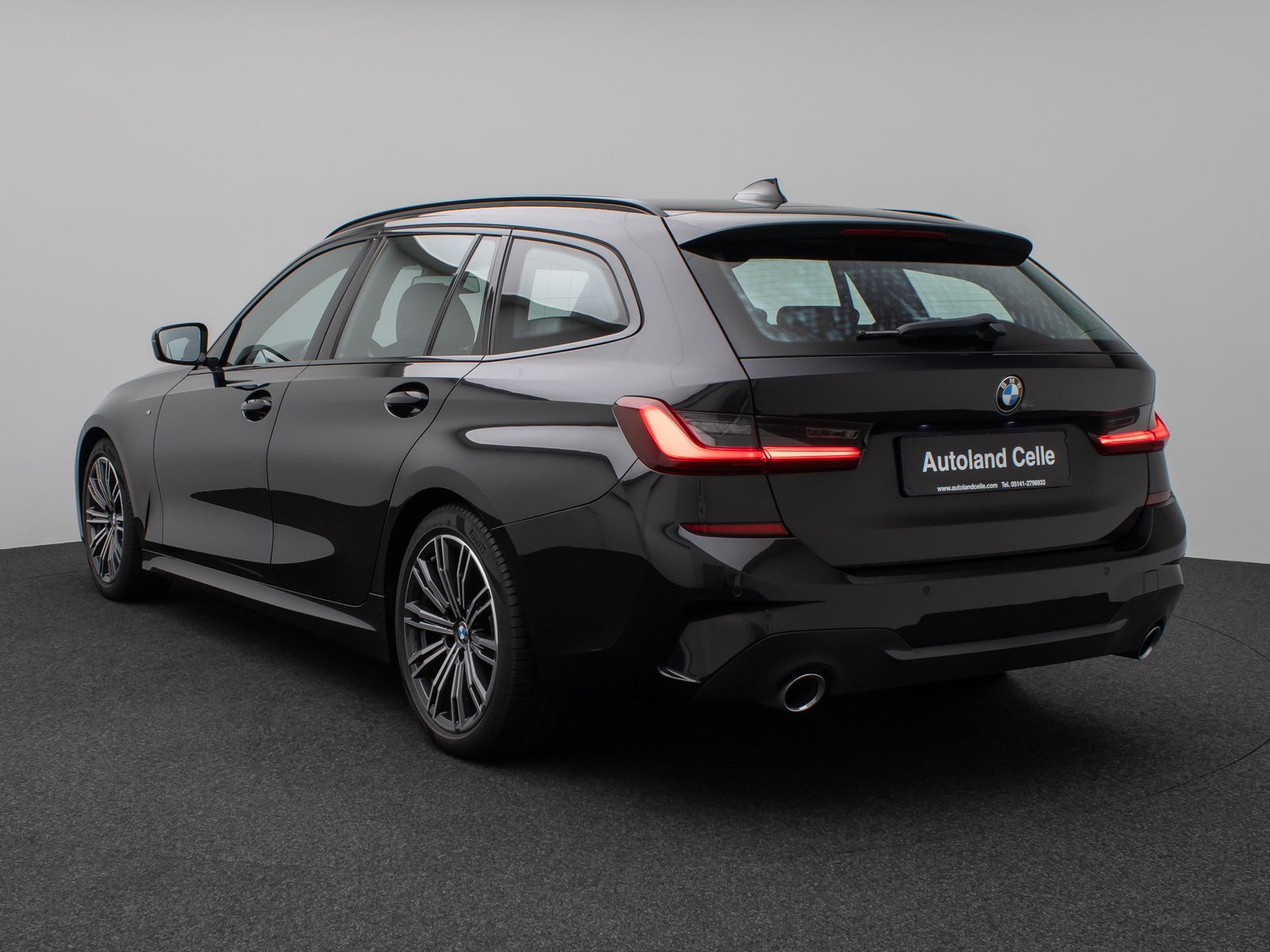 Fahrzeugabbildung BMW 320d M Sport DAB CockPitPro PDC Alarm AHK LED