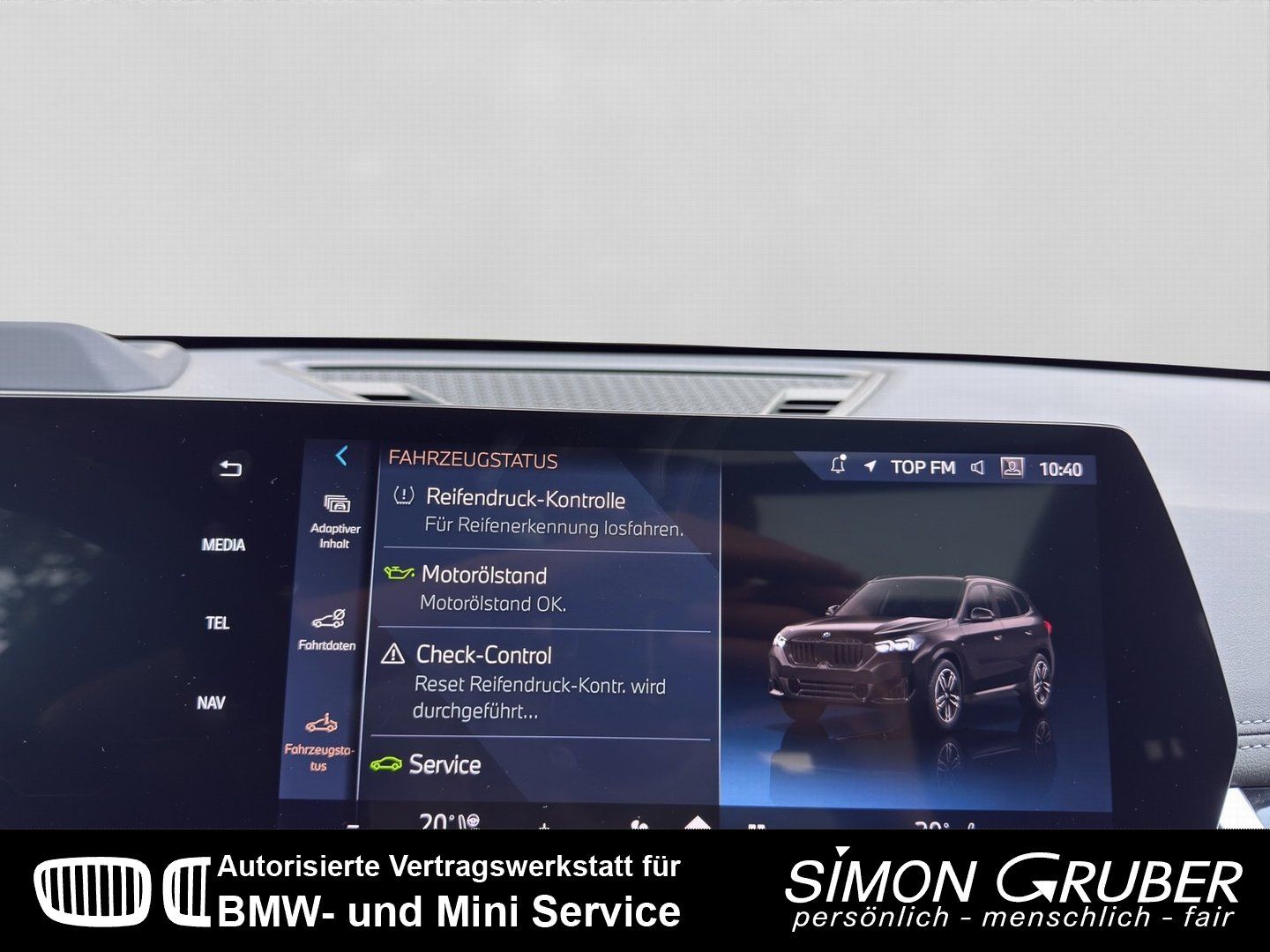 Fahrzeugabbildung BMW X1 xDrive23i M Sport Pro Pano HUD H&K Leder AHK
