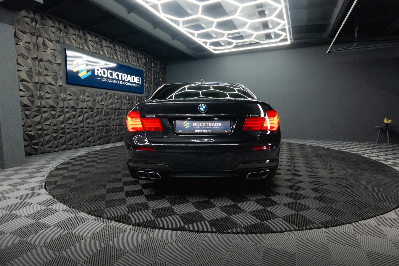 Fahrzeugabbildung BMW 740d M-Sport Black Edition *FULL Options*LESEN!*