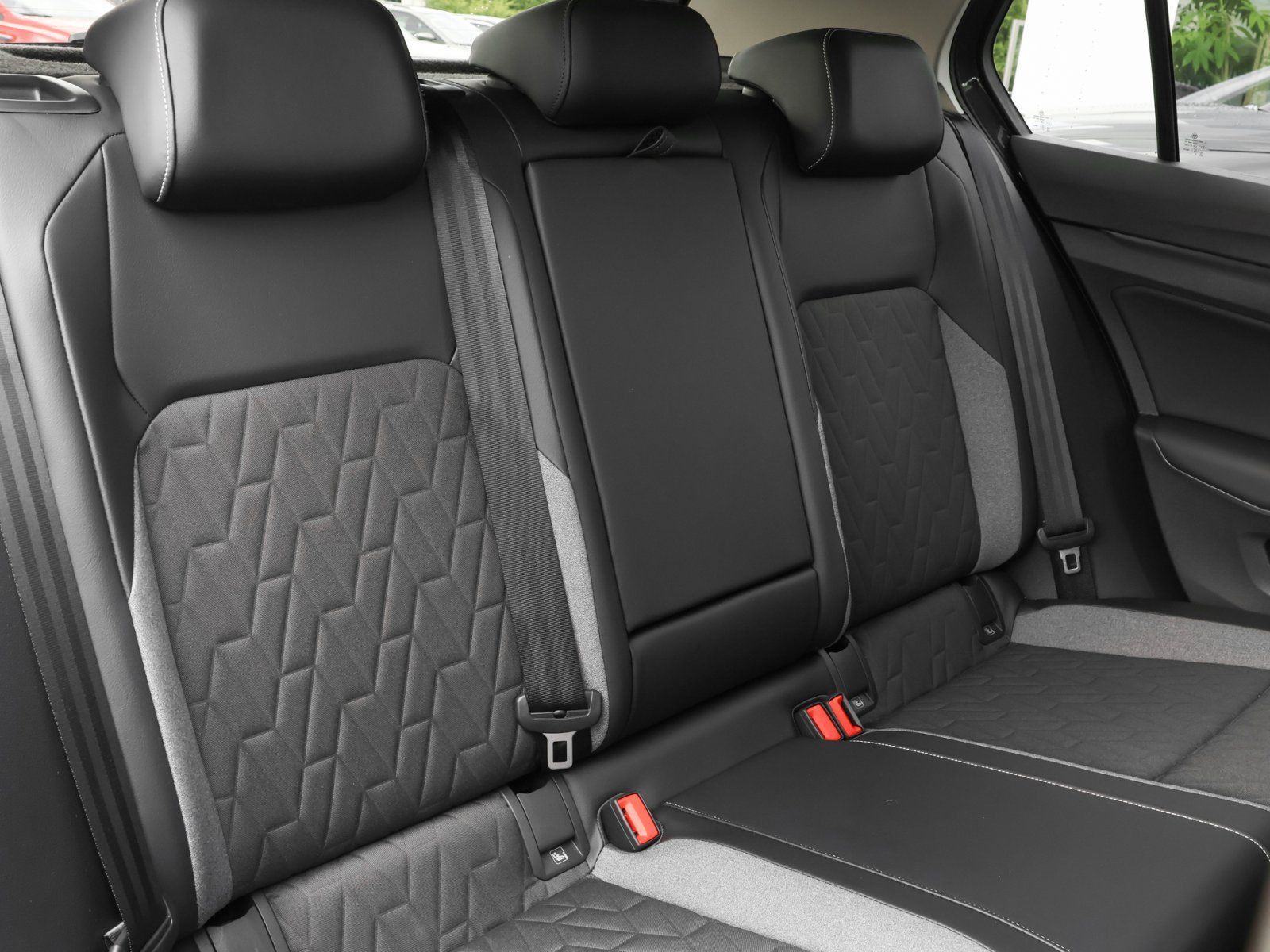 Volkswagen Golf - Bild 7