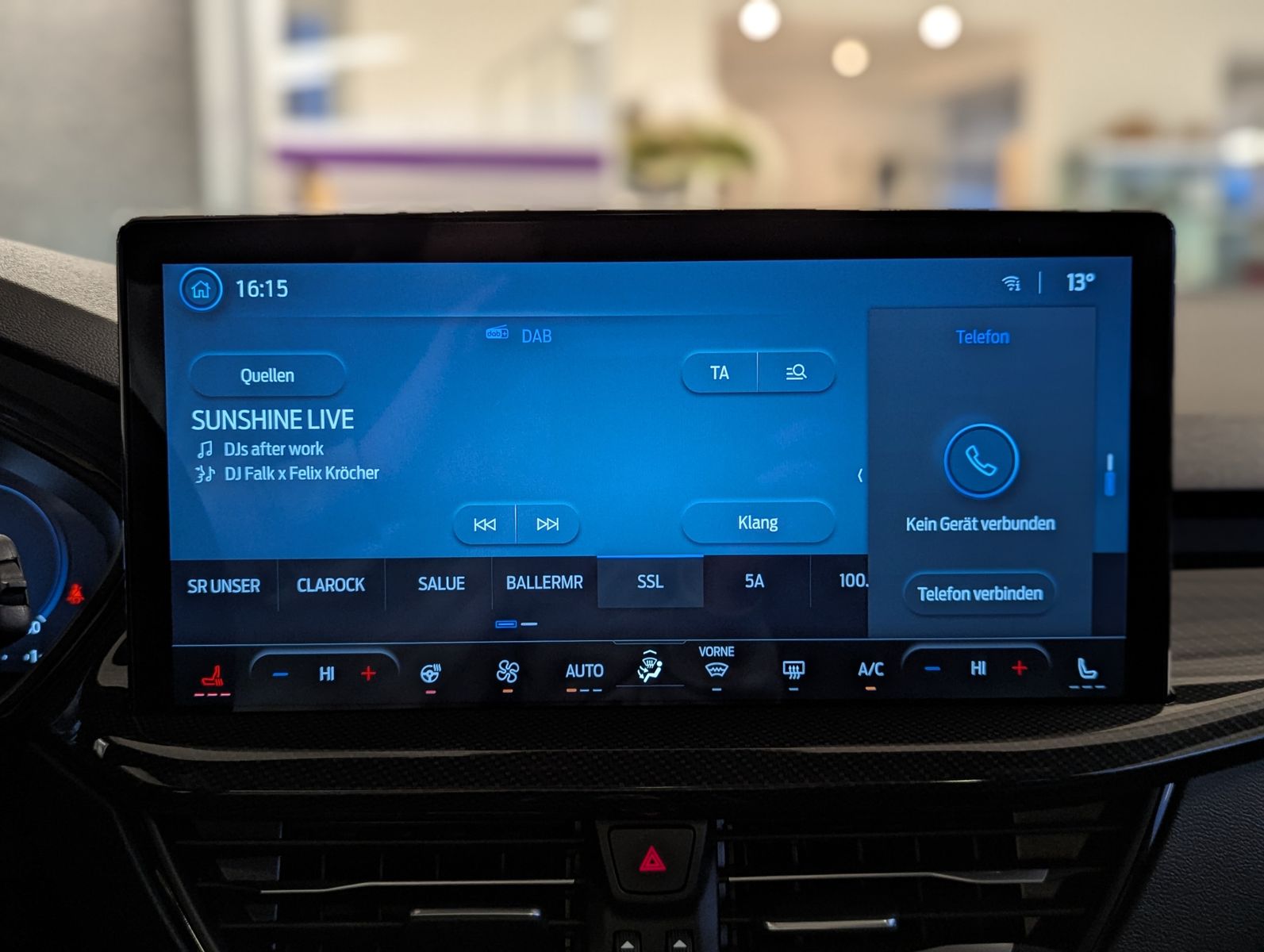 FORD Focus 1.0 ST-Line X EB Matrix Cam B&O Pano ACC - Image 30