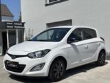 Hyundai i20 FIFA World Cup Edition *TEMP*PDC*SHZ*LMF*MFL - Hyundai i20 in Gelsenkirchen