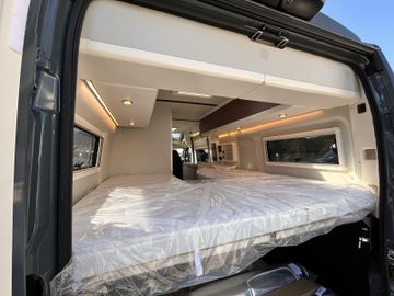 Westfalia Columbus 640 E 180 PS 8G SKYVIEW SOLAR SCHRANK