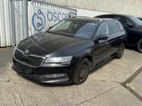 Skoda Superb Premium Edition 4x4 PANO/AUT/MEMORY/... - Skoda Superb in Düsseldorf
